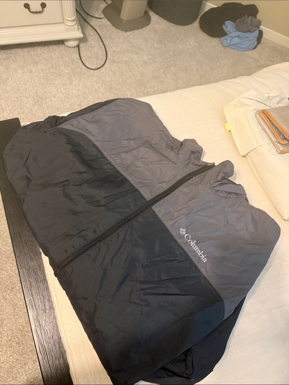 Columbia Men's Black and Gray rain jacket